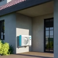 Altherma 3 LT 75 EAV ERGA06EVA installerad på väggkonsoll